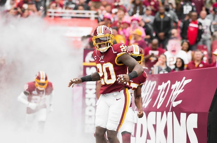 Ďalší americký klub dotlačený do upustenia od indiánskych motívov